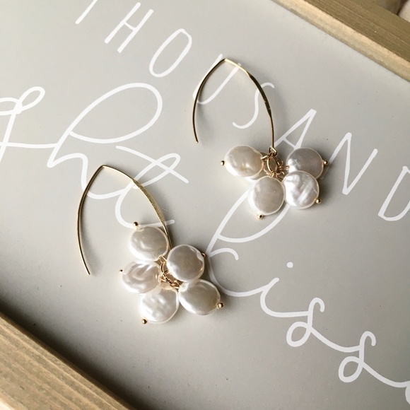 Cluster Freshwater Pearl Drop Gold Earrings - Picture 5 of 6